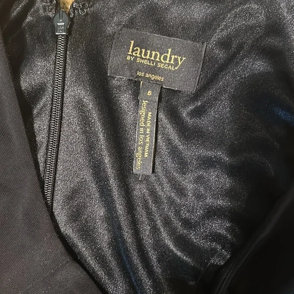 Cocktail dress. Cold shoulder long sleeve - Picture 3 of 3